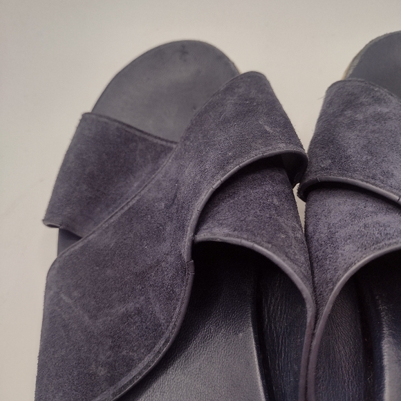 Vince Selene Suede Open Toe Crossover Strap Sandals 8 Navy Slide FF - Picture 8 of 11